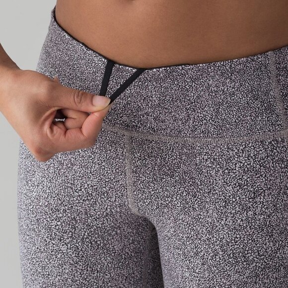 LULULEMON Pace Rival Crop (22") - Picture 3 of 15